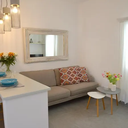 Aelia House Plaka *